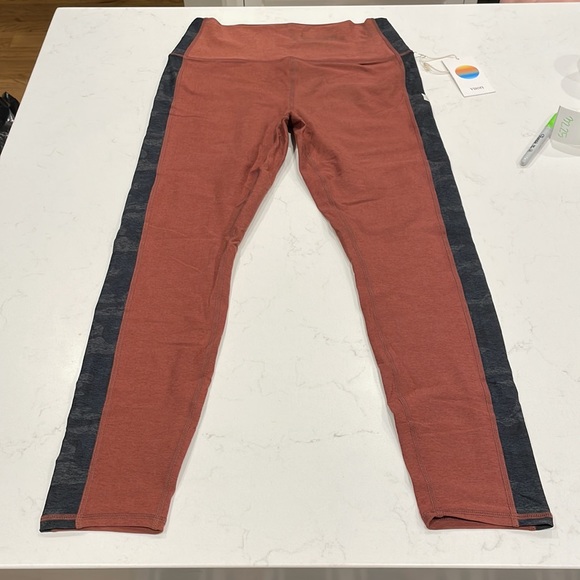 VUORI Aspire Elevation Legging - Picture 3 of 6